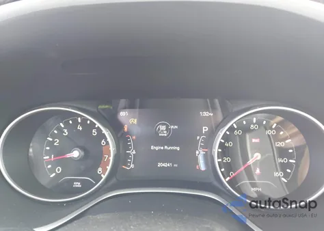 2018 Jeep Compass Latitude Fwd z USA, uszkodzony, nr VIN 3C4NJCBB1JT102396